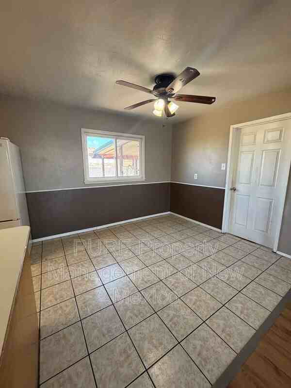 2620 N Mossman Dr - Photo 5 of 14
