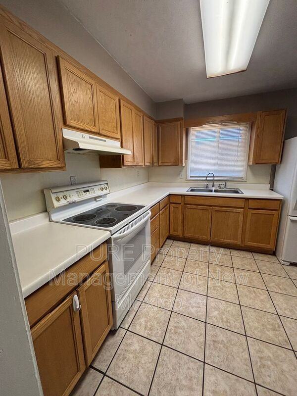 2620 N Mossman Dr - Photo 7 of 14