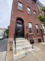 featured image of 11 E Walnut St