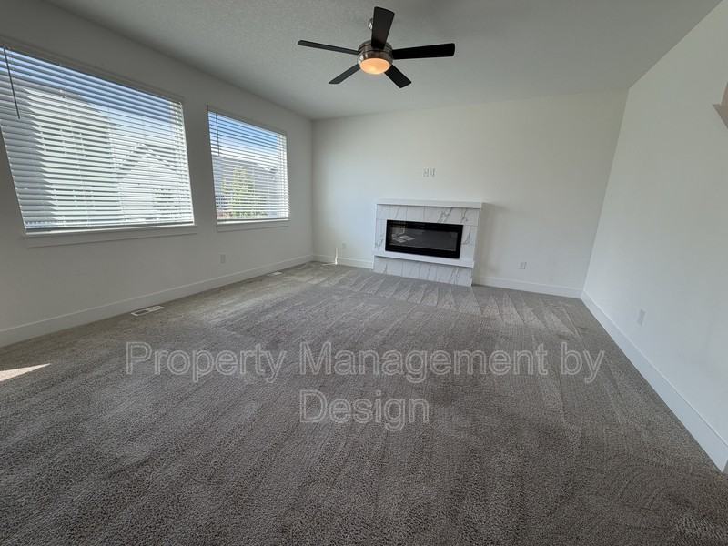 730 Se Booth Ave - Photo 7 of 17