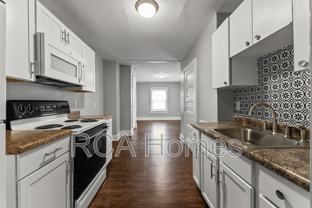 528 1/2 E Raymond St - Photo 1 of 1