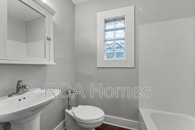 528 1/2 E Raymond St - Photo 6 of 10