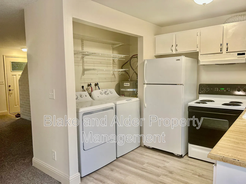 4103 Ne Killingsworth St - Photo 6 of 16