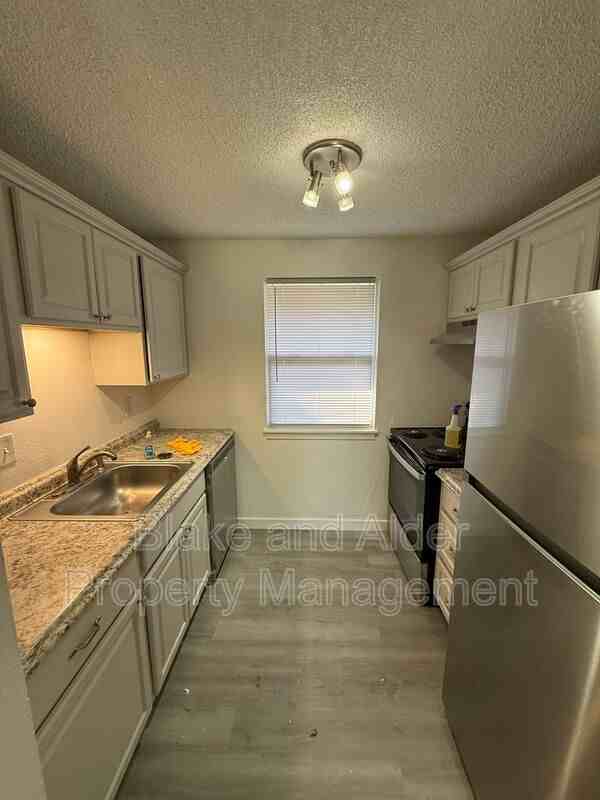 3805 Ne 152nd Ave - Photo 3 of 11