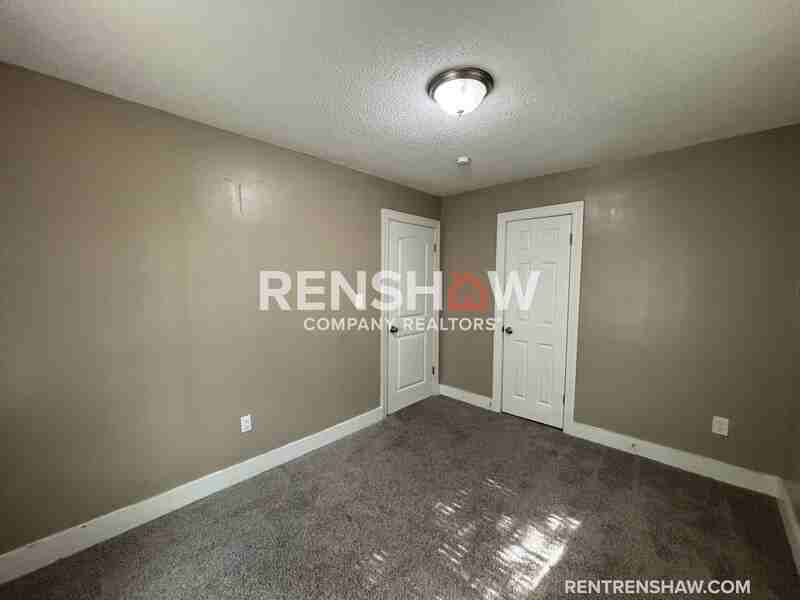 2458 Whitney Ave - Photo 7 of 20
