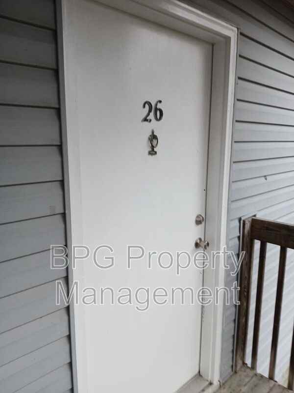 123 Circle Dr #26 - Photo 2 of 12