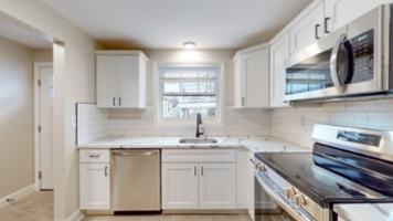 featured image of 569 Center St #7