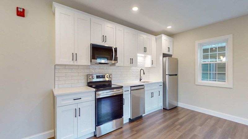 130 Center St #2 - Photo 2 of 19