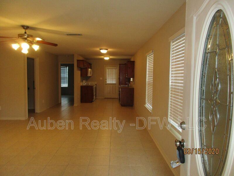 908 Parkplace Rdg - Photo 3 of 20