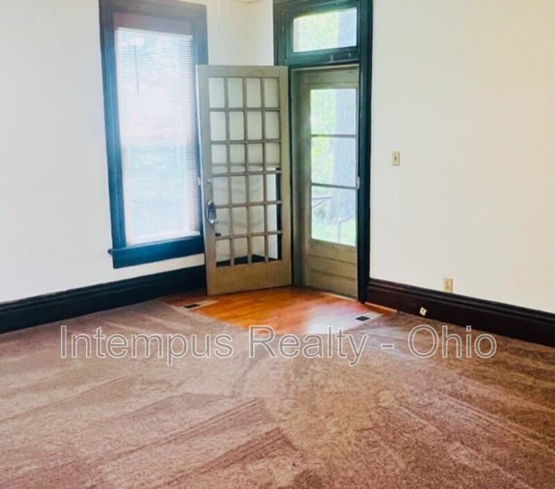 244 N Washington St #2 - Photo 2 of 30