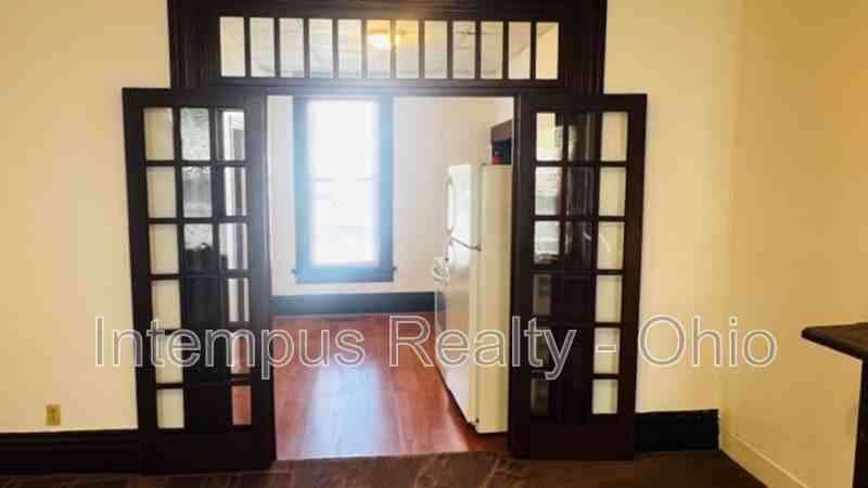 244 N Washington St #2 - Photo 7 of 30
