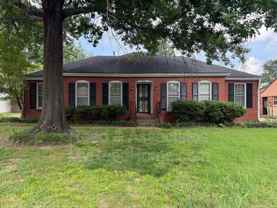 2292 Eastover Dr - Photo 1 of 1
