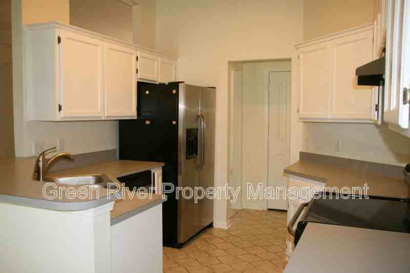 6106 Pine Ave - Photo 6 of 29
