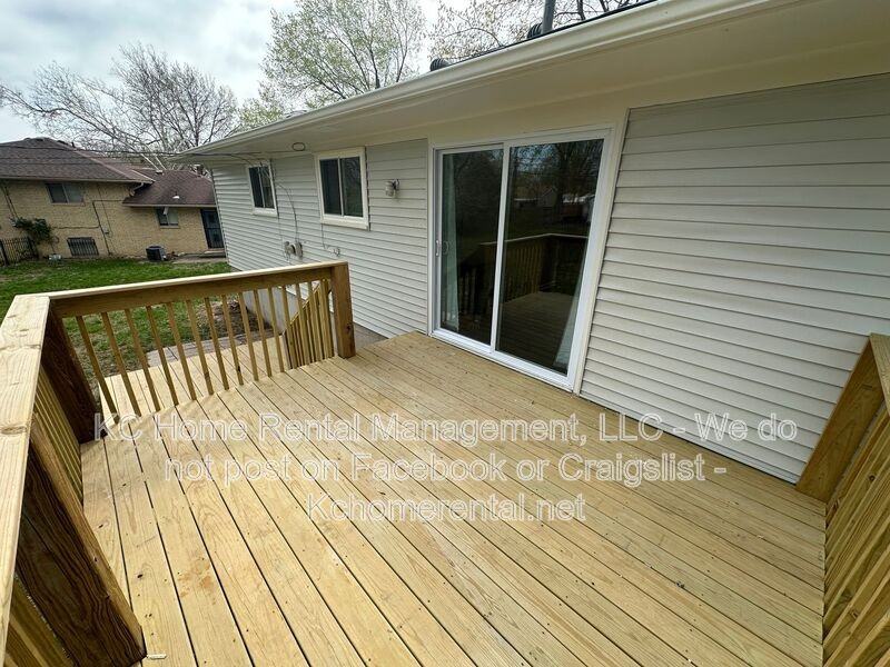 5012 Powell Ave - Photo 2 of 43