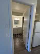 311 W Franklin St #1105 - Photo 1 of 1