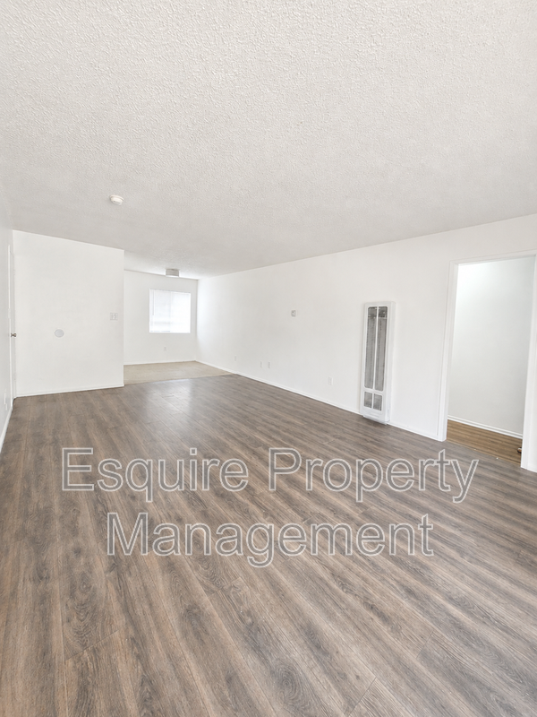 2056 N Ventura Rd #3 - Photo 2 of 15