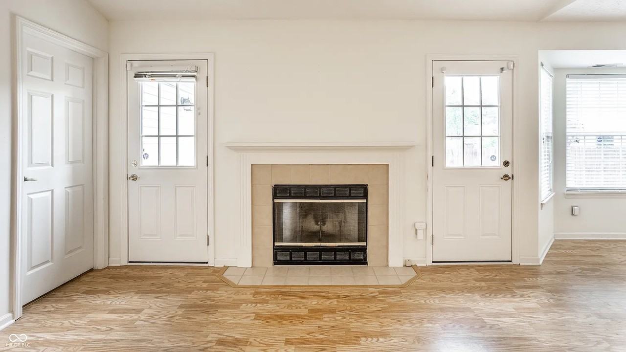 1911 East Maple Park Drive - Photo 7 of 26
