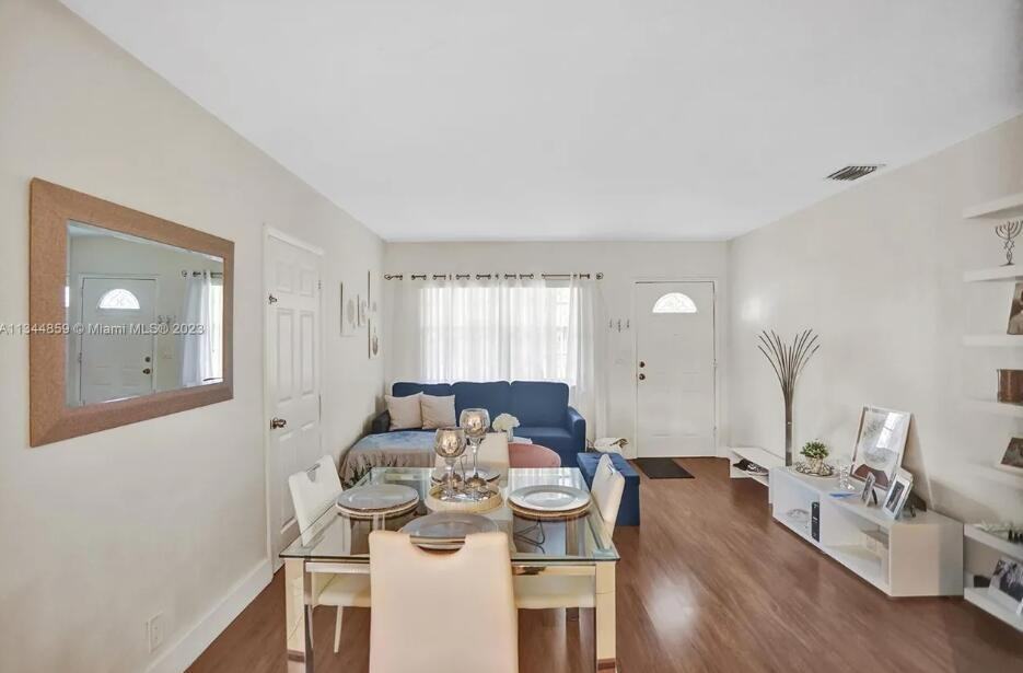 2552 Wiley Street - Photo 7 of 16