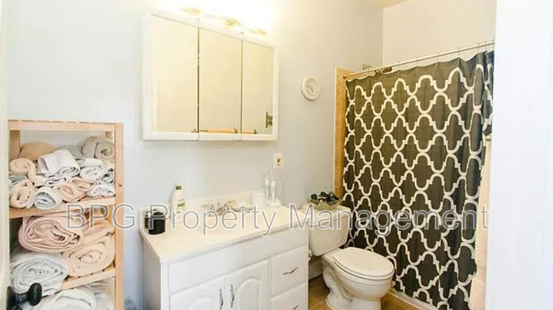 1027 7Th St. Ne - Photo 2 of 20
