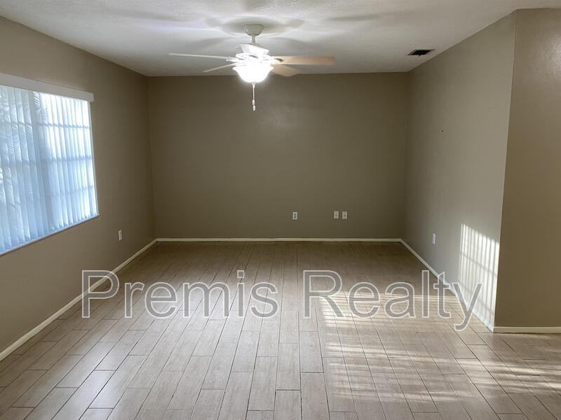 14875 Cromwell Dr - Photo 3 of 14