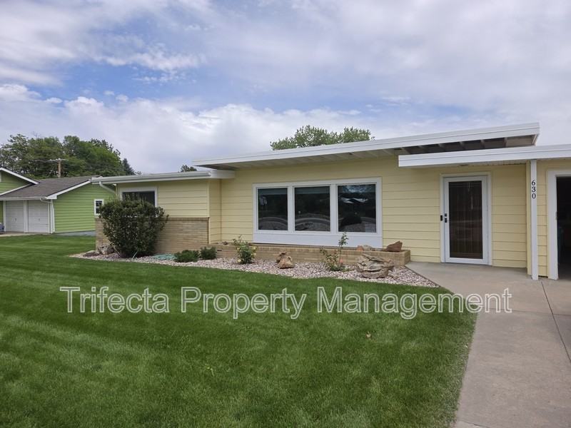 630 N Taft Hill Rd - Photo 3 of 35