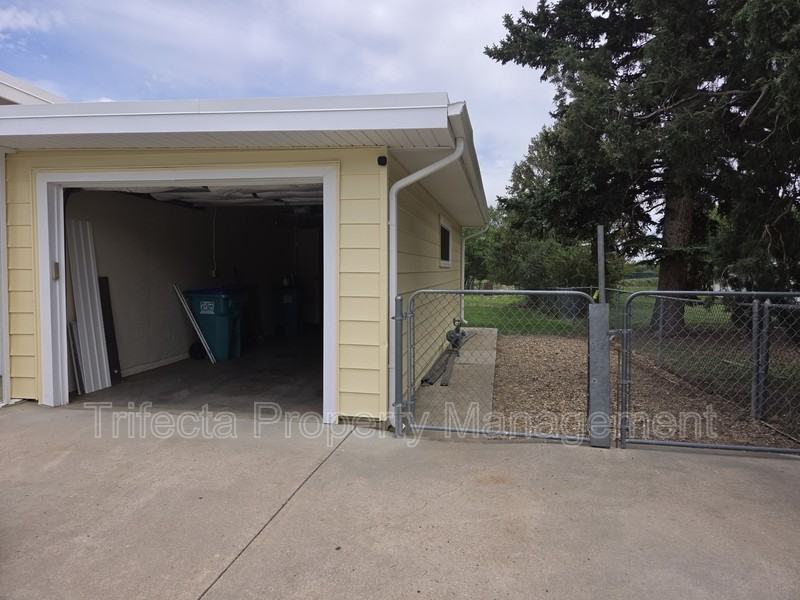 630 N Taft Hill Rd - Photo 4 of 35