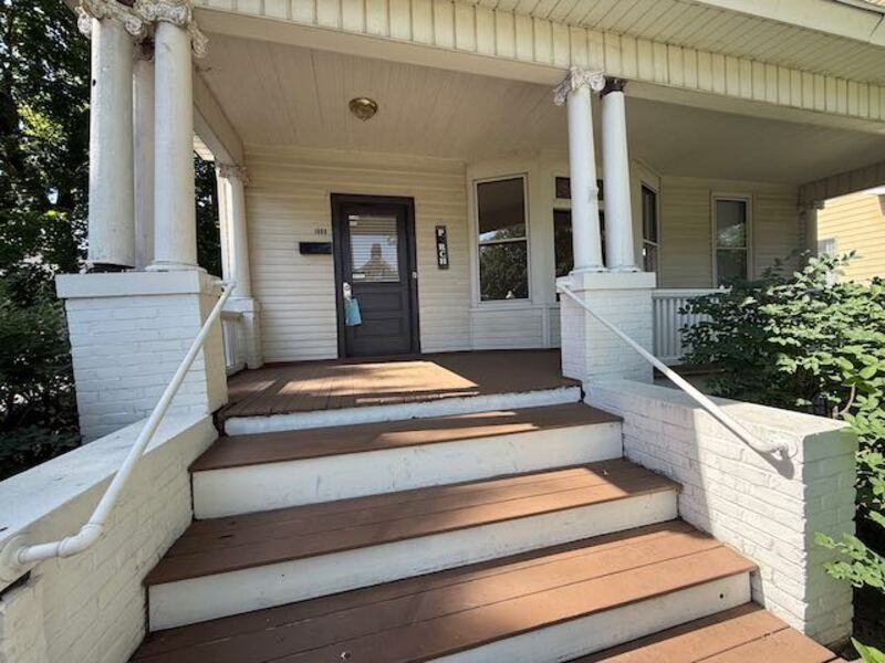 1600 W Callender Ave - Photo 2 of 23