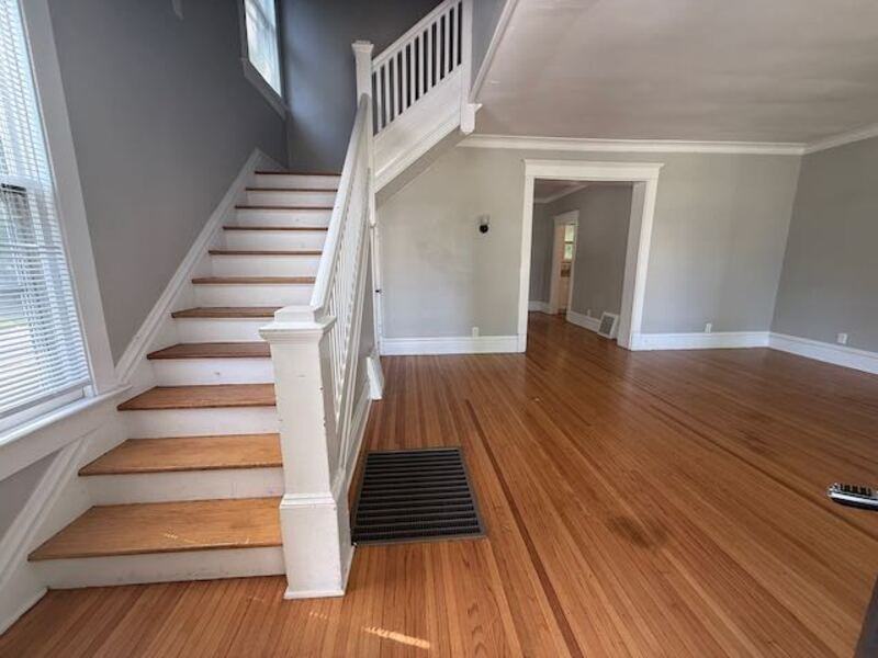 1600 W Callender Ave - Photo 4 of 23