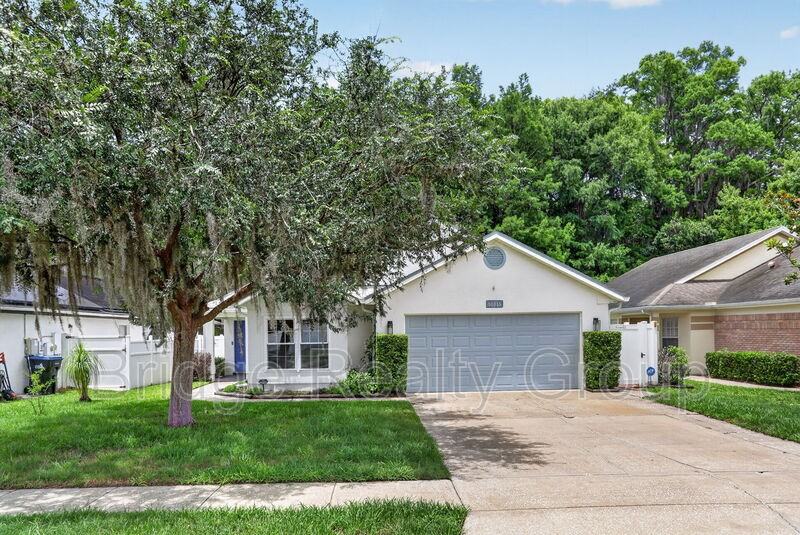10315 Winding Creek Ln - Photo 2 of 36