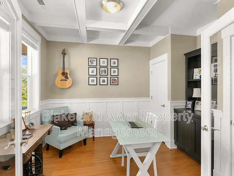 3938 Ne 66th Ave - Photo 5 of 29