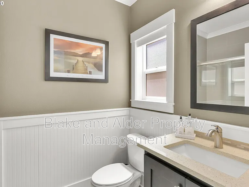 3938 Ne 66th Ave - Photo 6 of 29