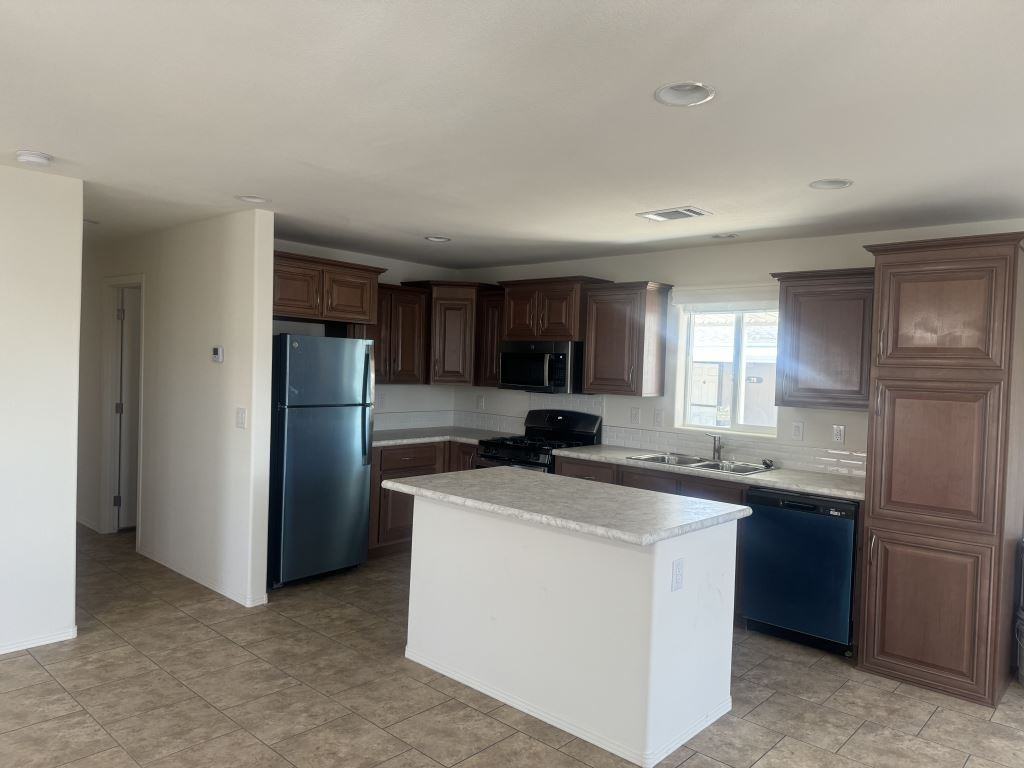 1111 N Lamb Blvd Spc 209 - Photo 2 of 30