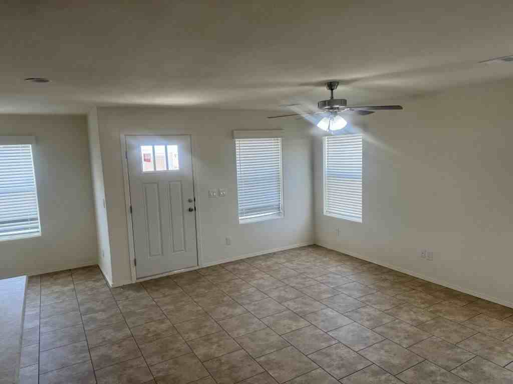 1111 N Lamb Blvd Spc 209 - Photo 5 of 30