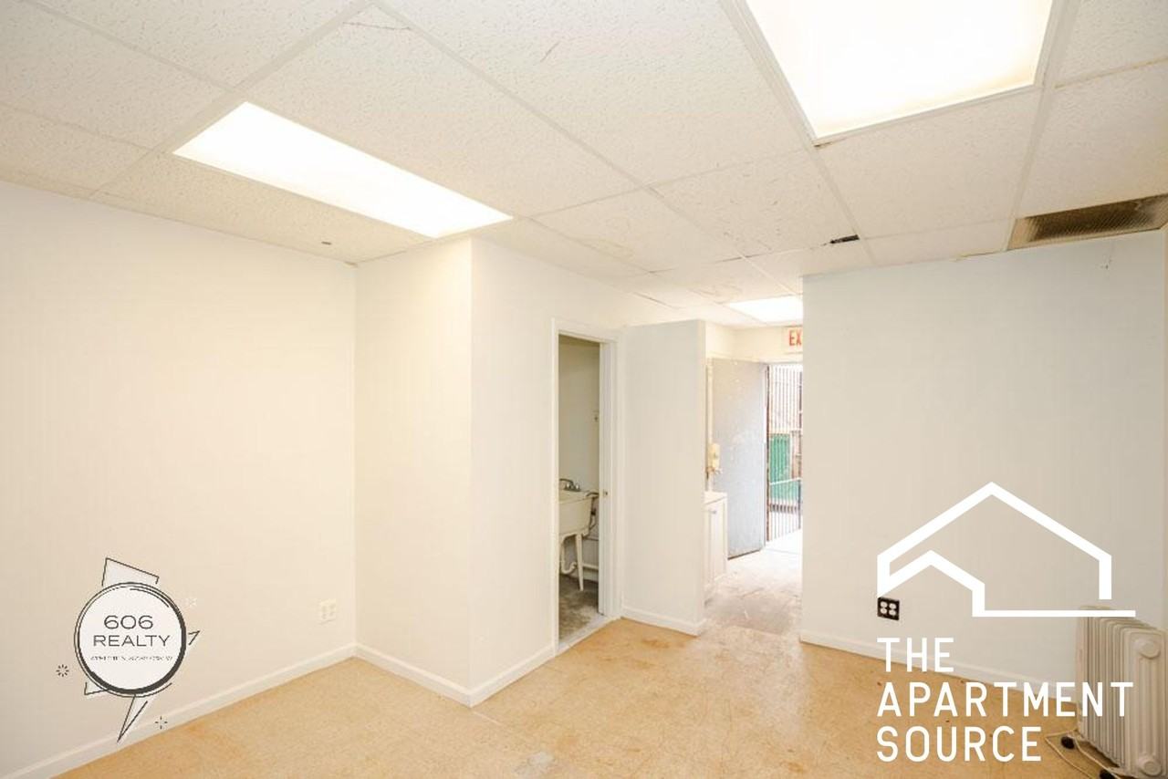 1550 W 95th St #207 - Photo 3 of 6
