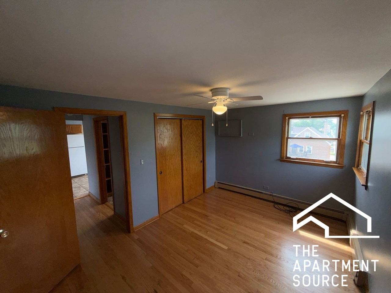 3558 N Nagle Ave #3N - Photo 4 of 8