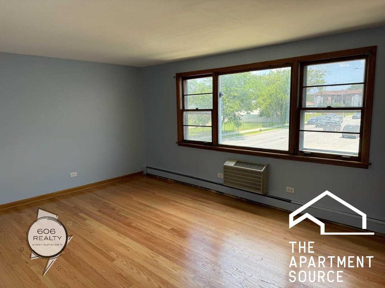 3558 N Nagle Ave #3N - Photo 6 of 8