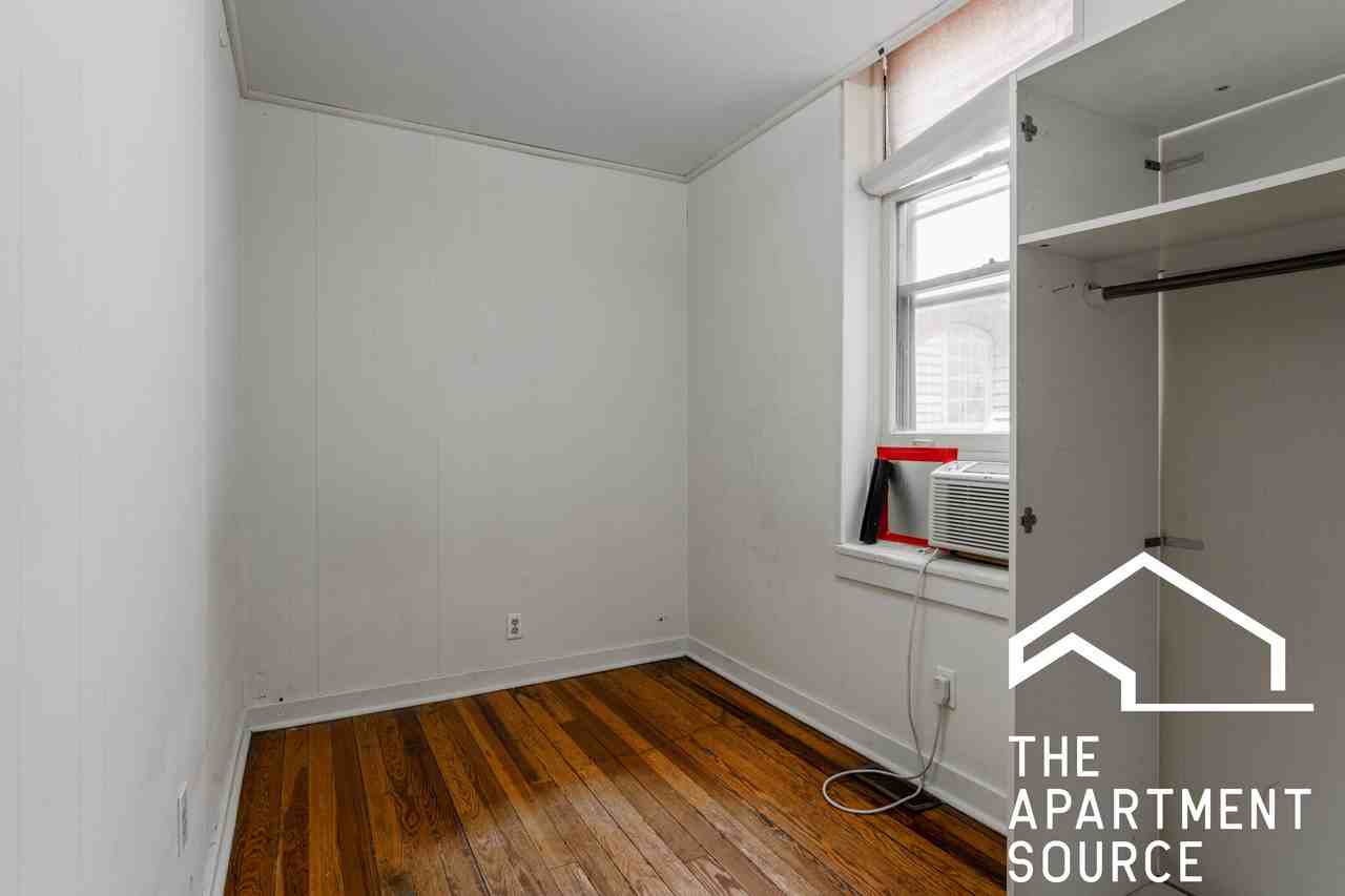 2334 N Wayne Ave #1R - Photo 7 of 13