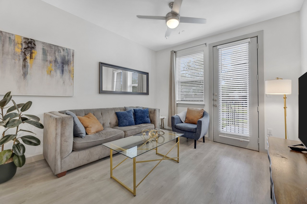 Bluffview Apartments - Photo 6 of 22