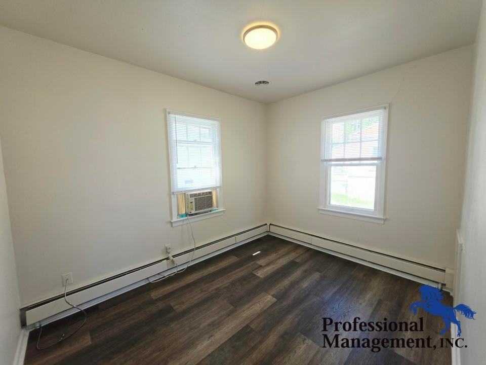 828 Broadwater Ave - Photo 6 of 7