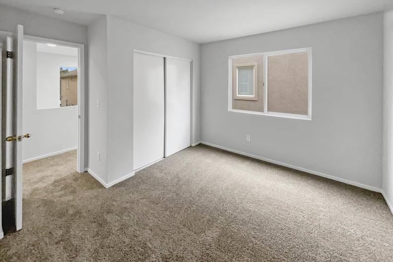 4455 Meadow Valley Cir - Photo 2 of 23
