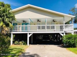 featured image of 945 Finley St