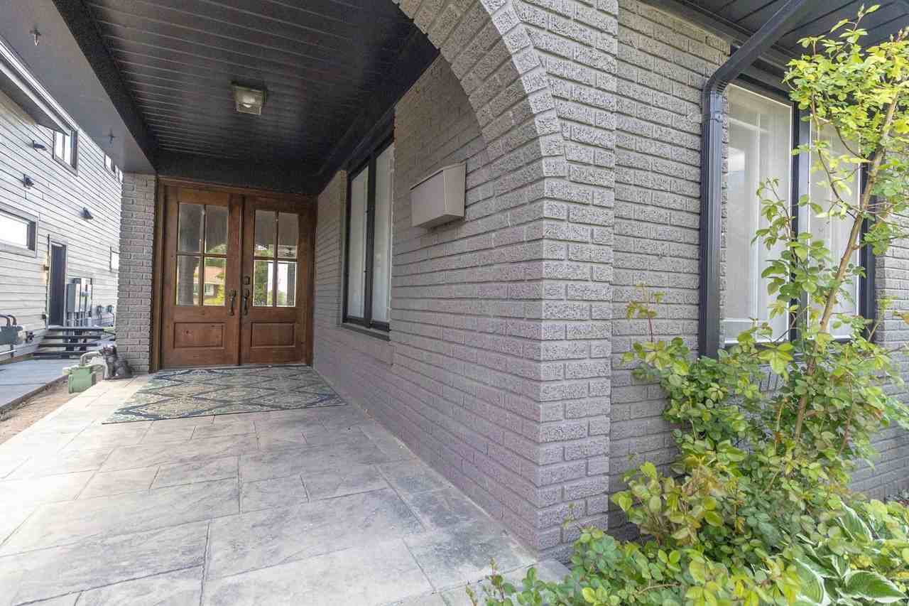 1210 River Rd - Photo 4 of 39