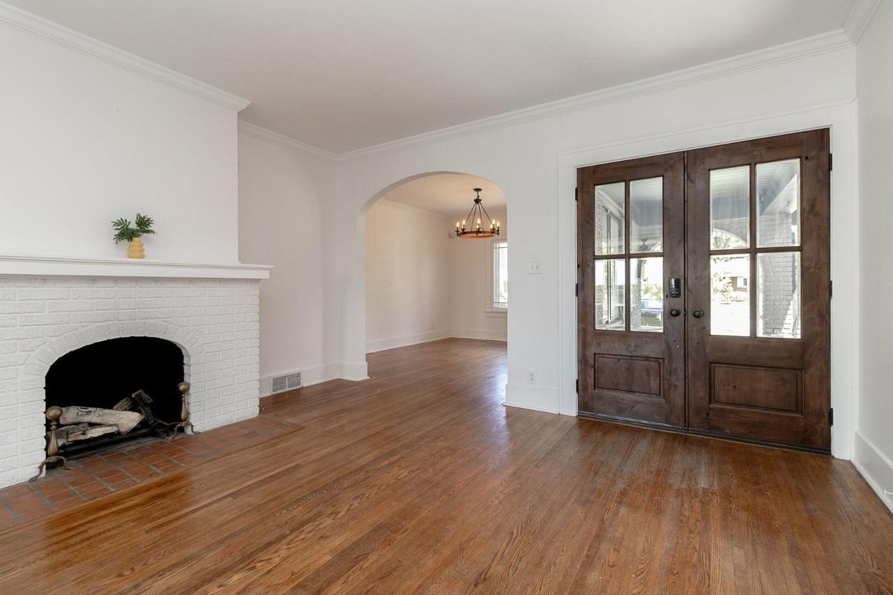 1210 River Rd - Photo 5 of 39