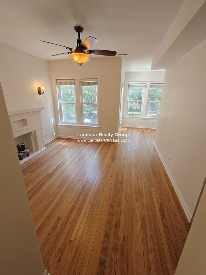 4954 N Ridgeway Ave #1 - Photo 5 of 17