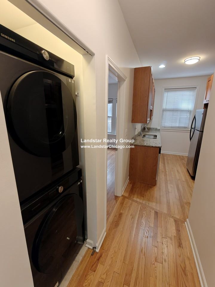 3739 W Argyle St #1 - Photo 3 of 17