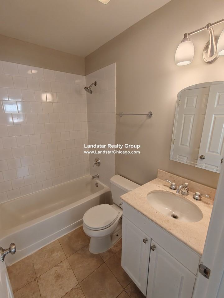 3745 W Argyle St #1 - Photo 5 of 25