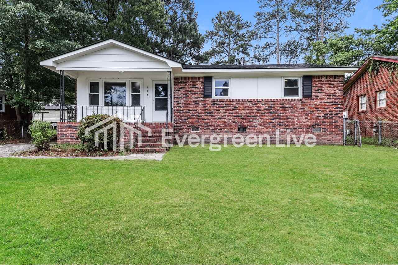 1004 Cane Lake Dr