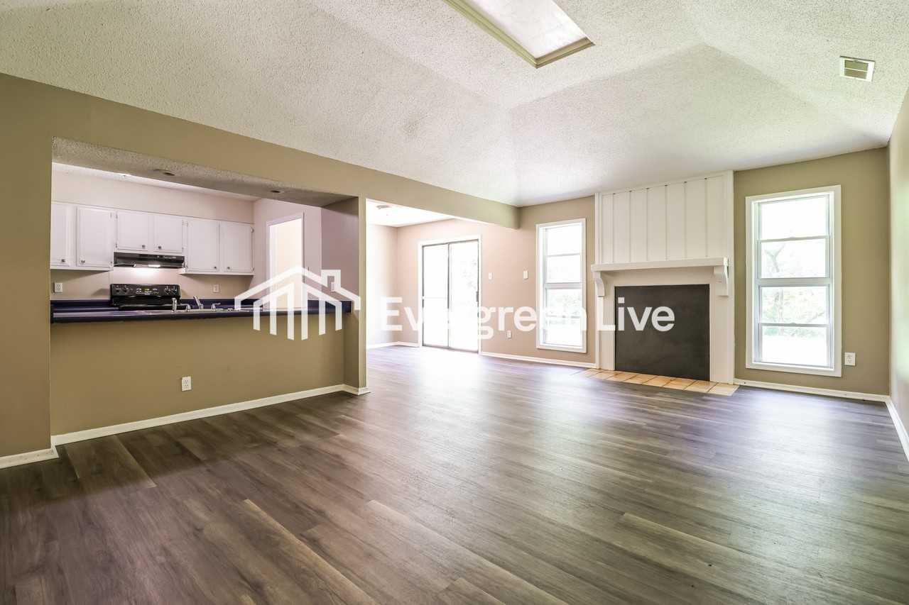 4304 Lady Slipper Ln - Photo 3 of 15