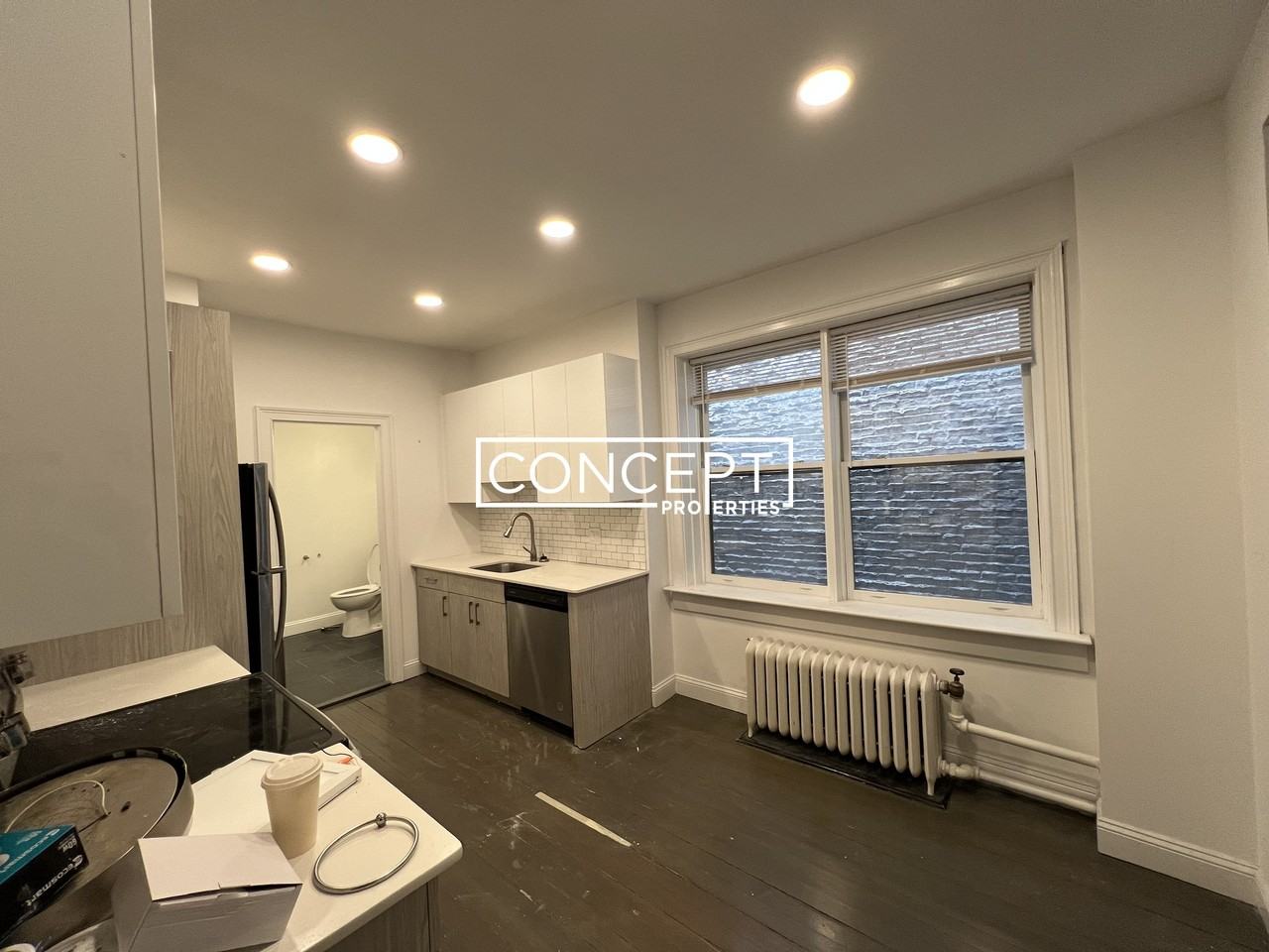 31 Temple St #2F