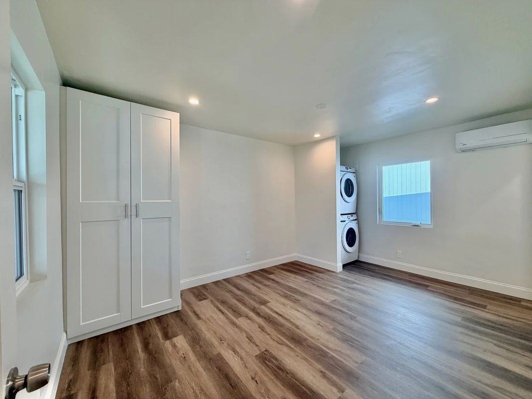 501 S Gaylord Dr - Photo 4 of 13